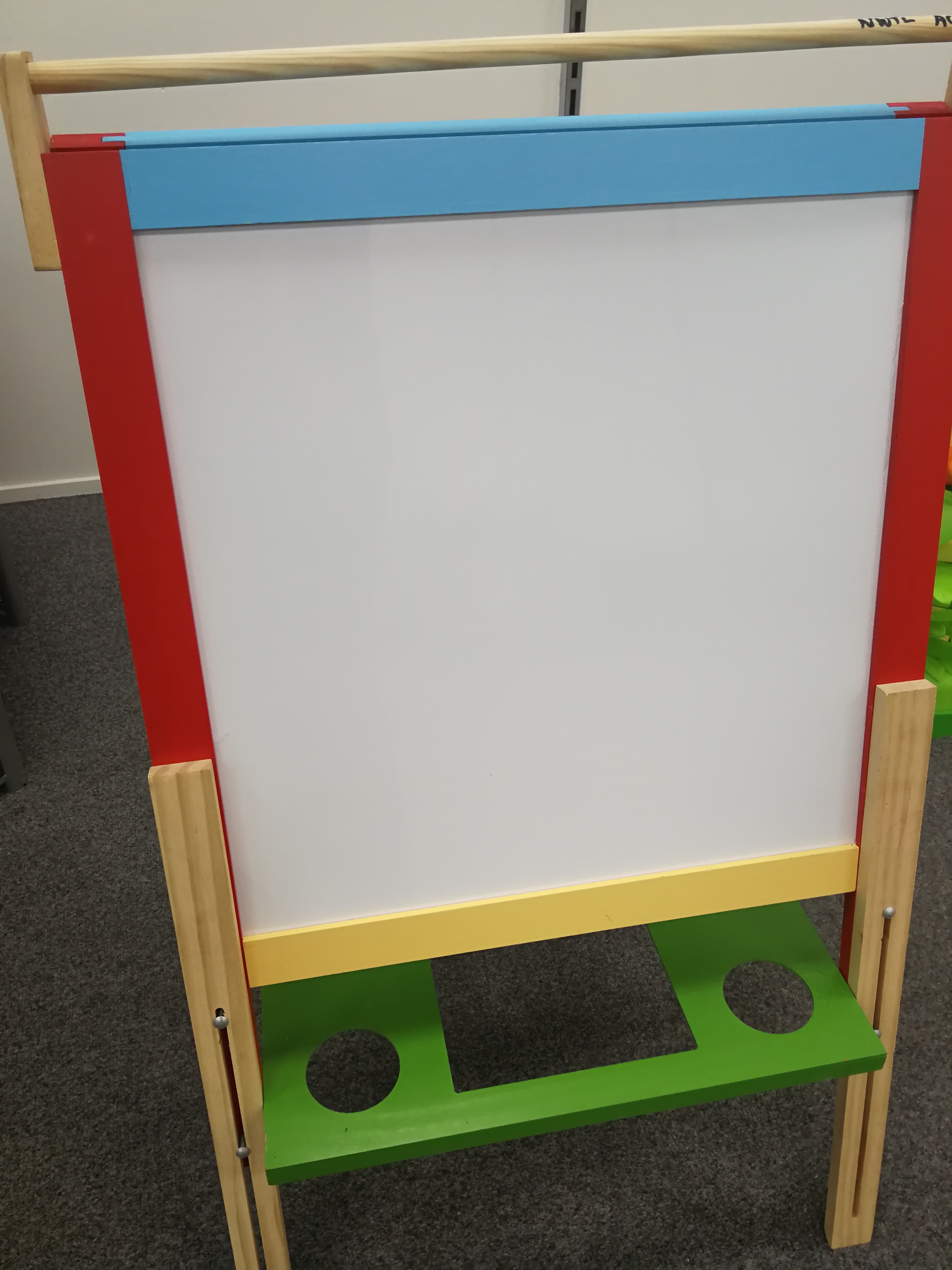 Art easel (whiteboard and blackboard)