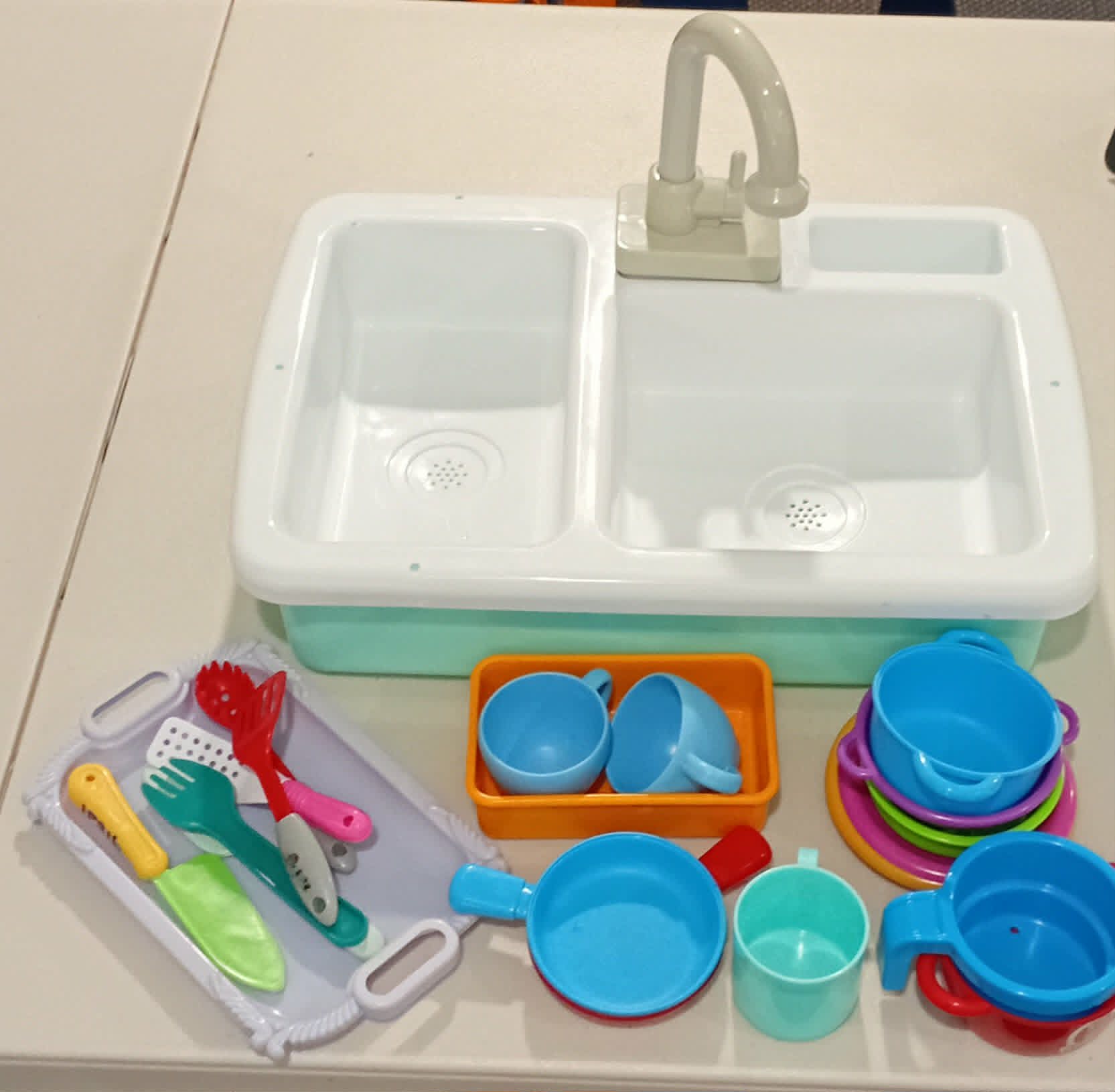 Kitchen Sink Playset - 20 Accessory Pack