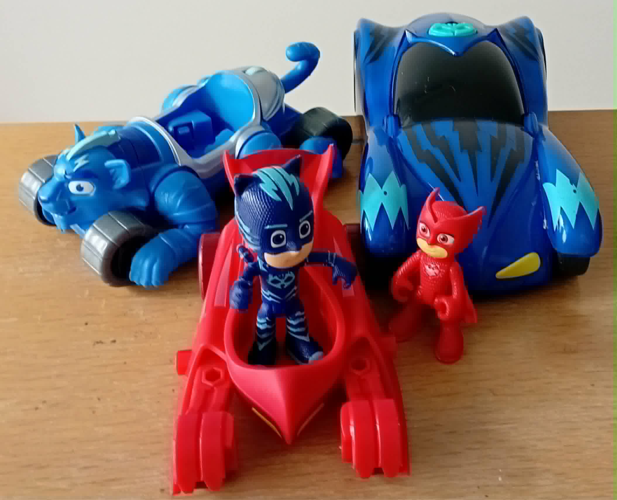 PJ Masks - 3x Vehicle and 2x Figurine Set
