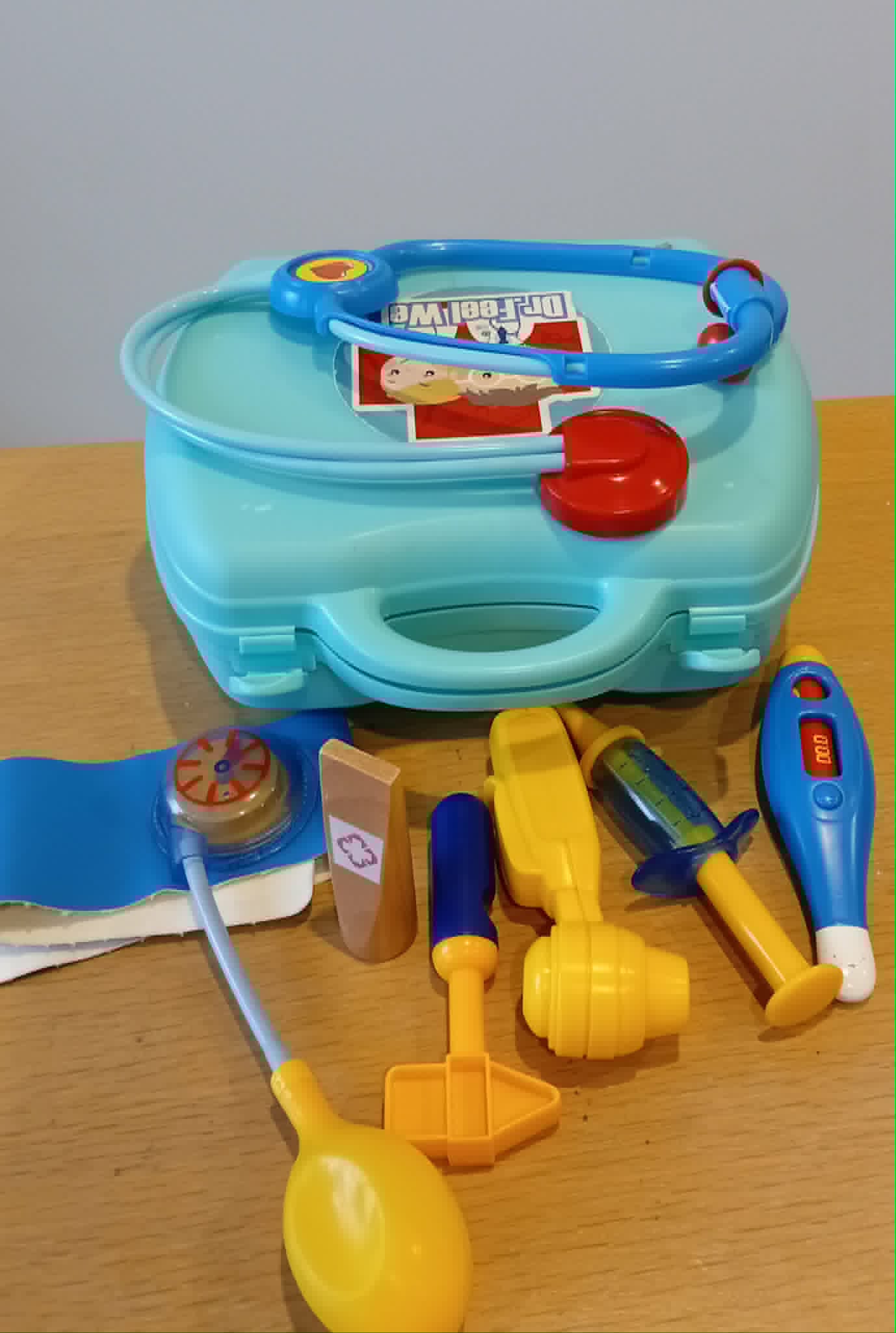 Dr Feel Well Doctors Kit - 8 Piece Set
