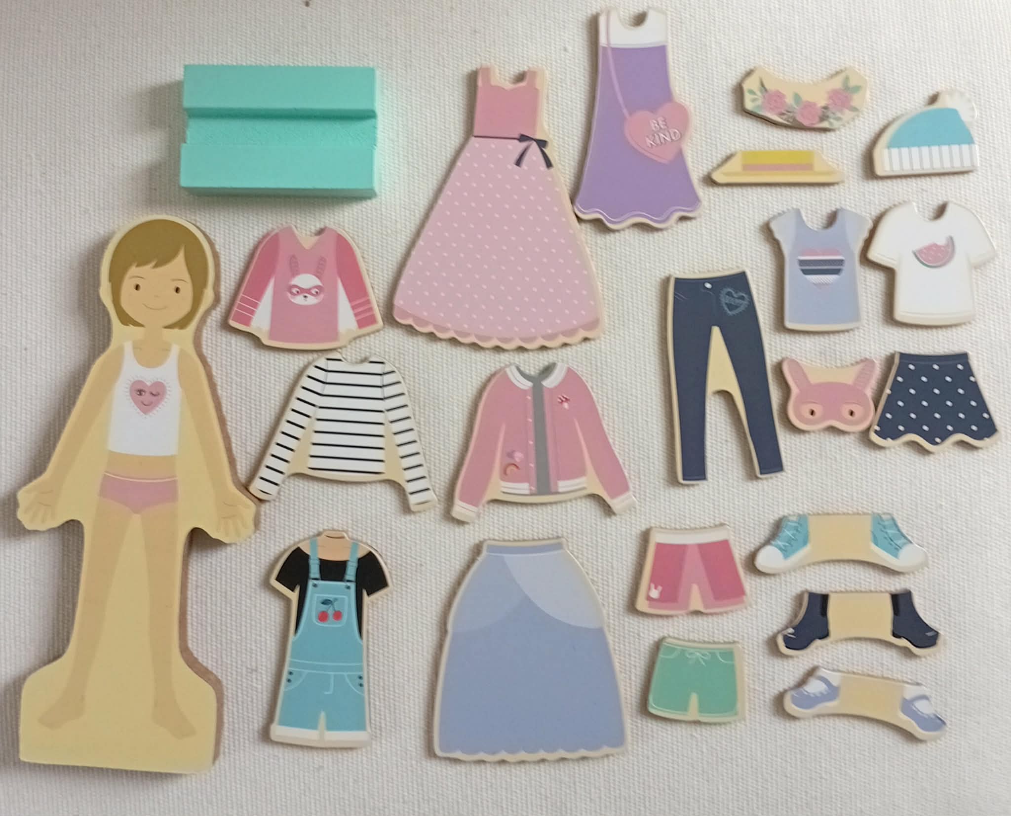 Magnetic Dress Up Doll - 22 Piece Set