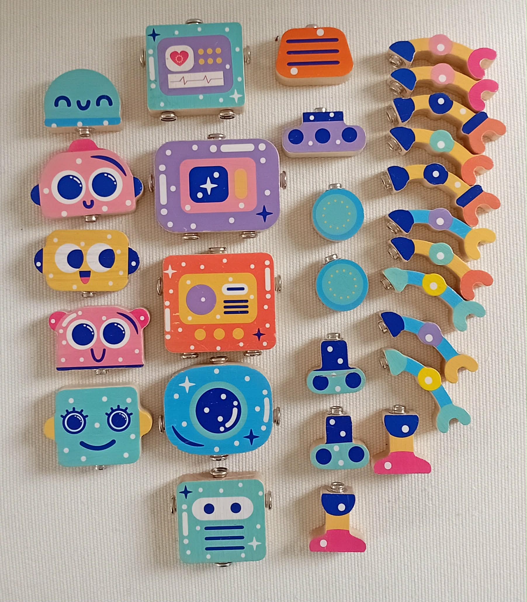 KODATEK Wooden Snap-Together Robot - 28 Piece Set