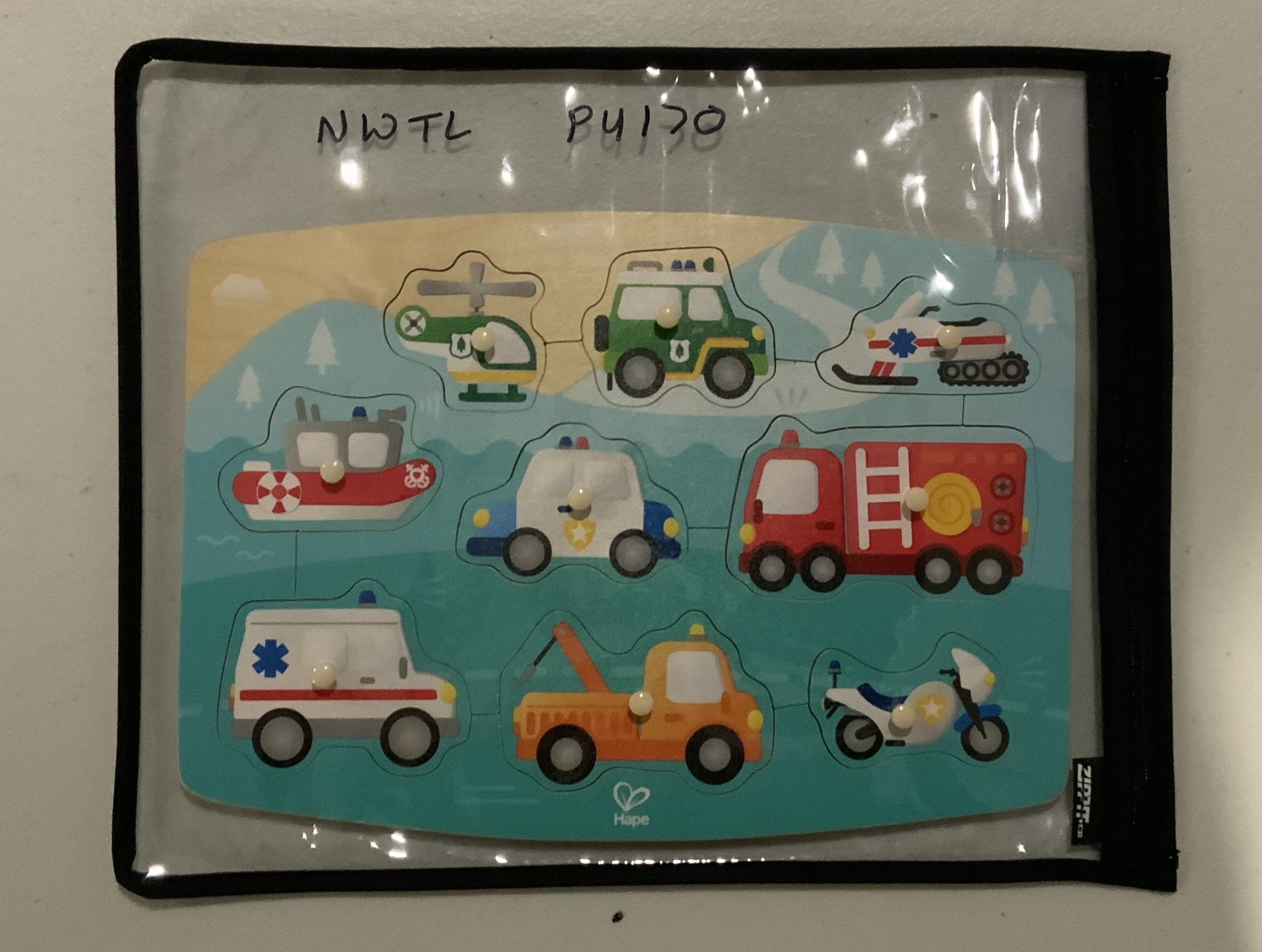 Wooden vehicle puzzle