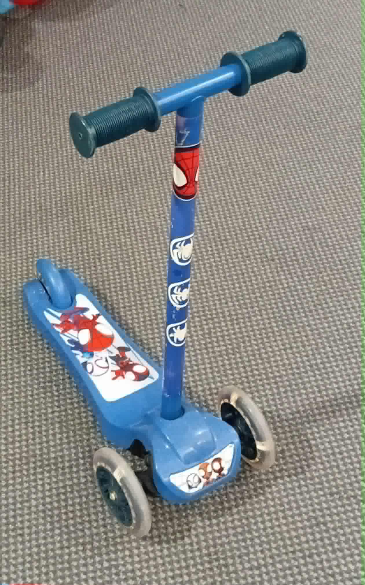 Spiderman 3 Wheel Scooter