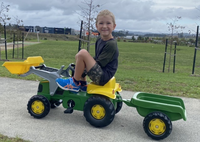 John Deere Rolly Kid Pedal Ride-On with trailer