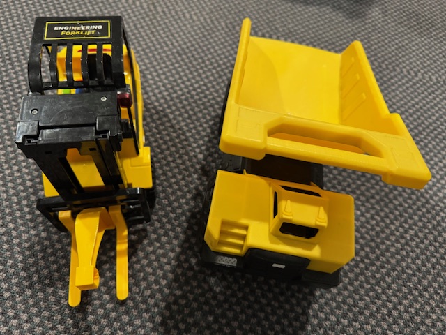 Dumptruck & Forklift