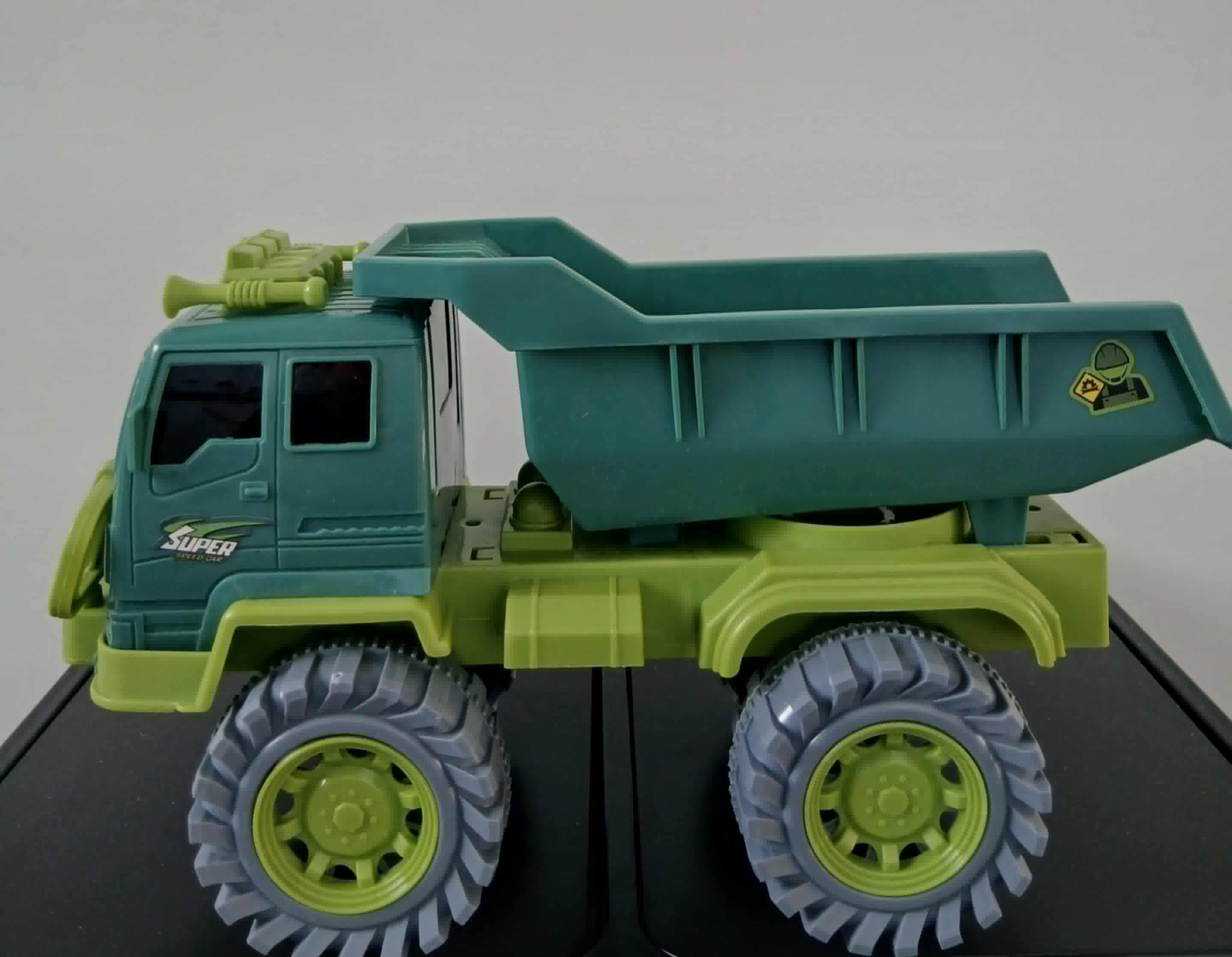 Super Power Dump Truck