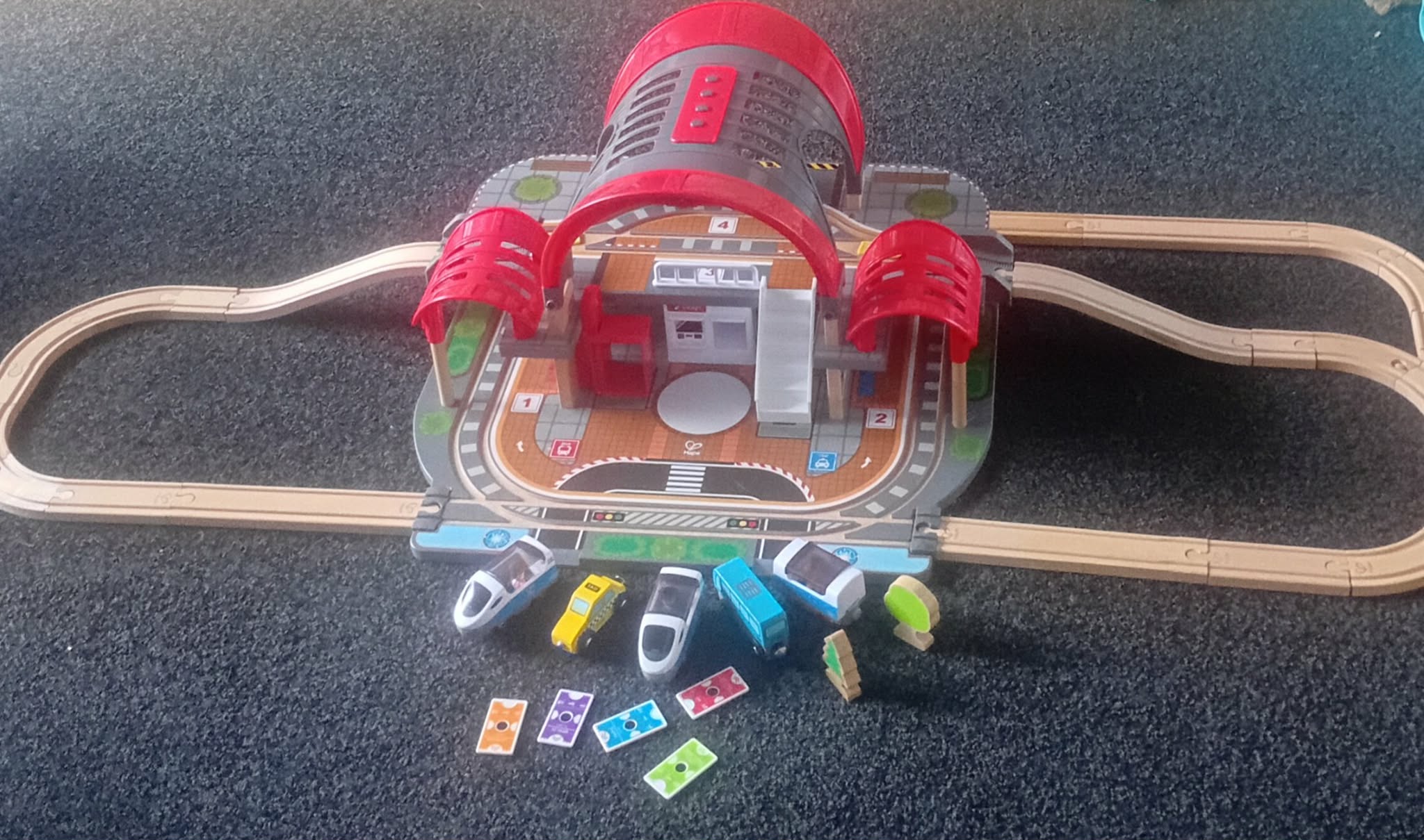 HAPE - Railway Station and Track Set